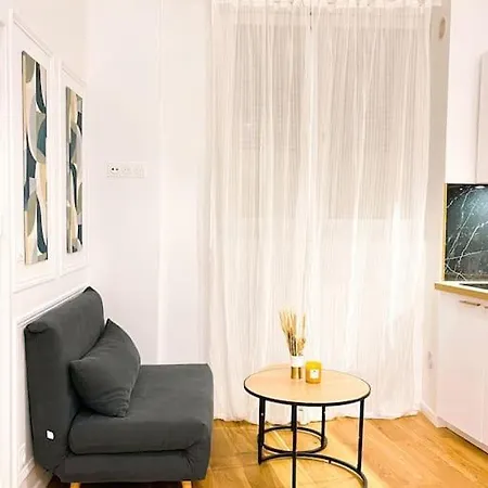 Apartment Du Theatre Rez De Chaussee Paris