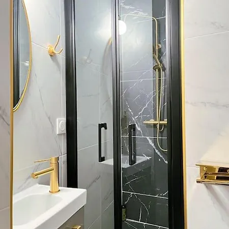 Du Théâtre Rez De Chaussée * Paris