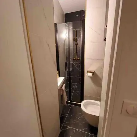 Du Théâtre Rez De Chaussée Apartamento *